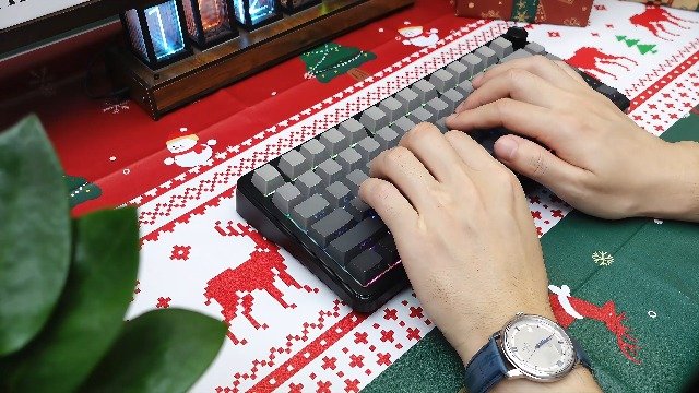 Red Thunder K75 Wireless Mechanical Gaming Keyboard